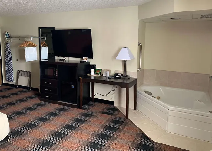Baymont By Wyndham Waupun